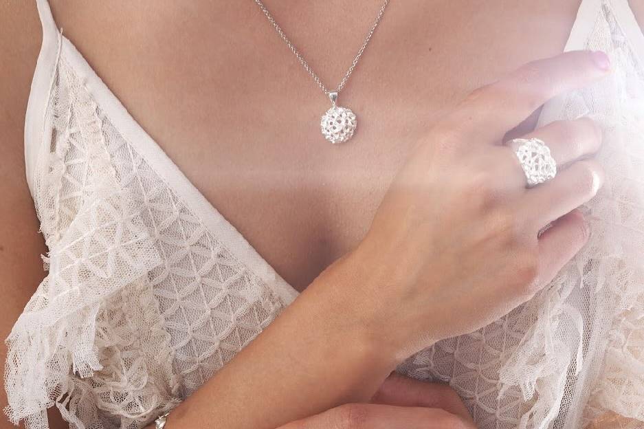 Anillo y collar a juego