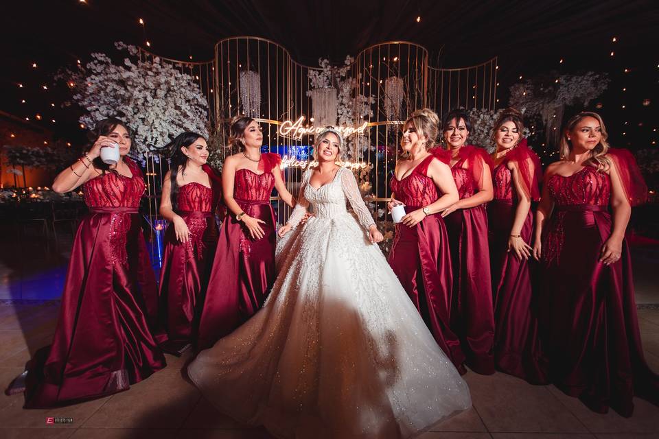 Las damas