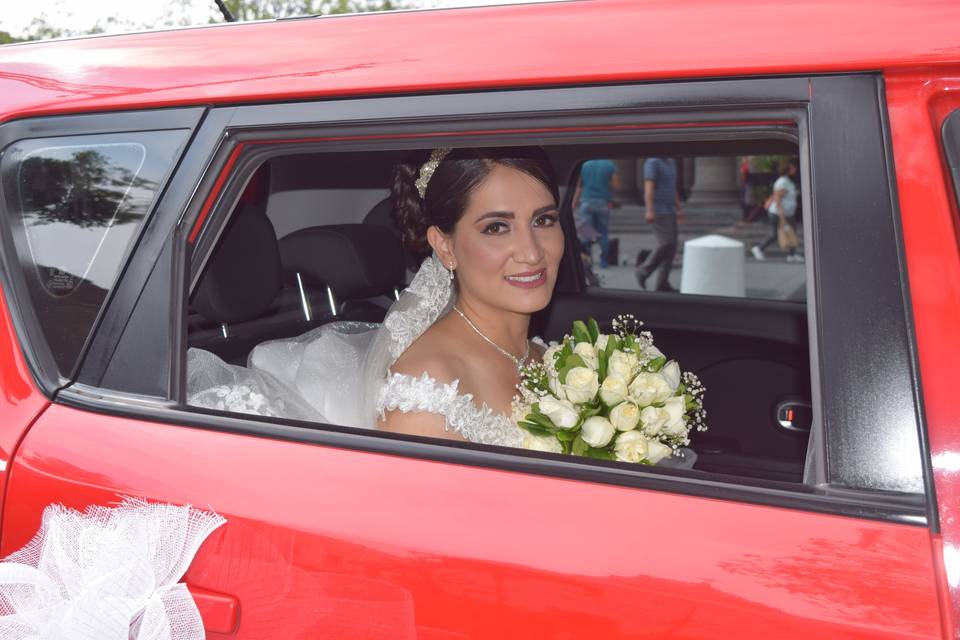 Llegando a la iglesia