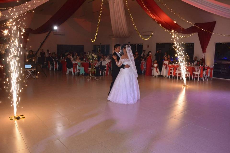 Boda Salón Bamboo (Pirotecnia)