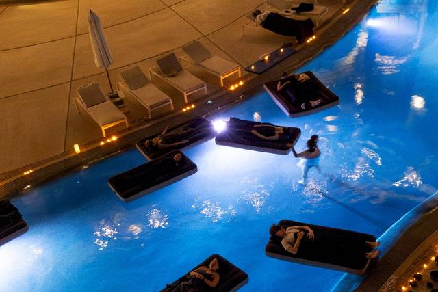 Sonoterapia Flotante de noche