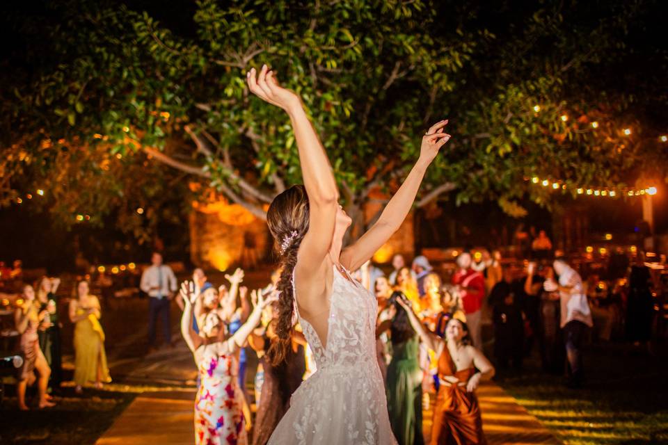 Throwing the bouquet