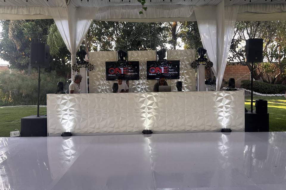Boda