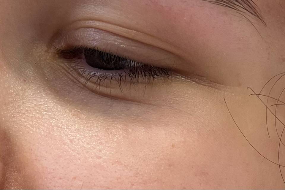 Laura Zaragoza Brow Concierge