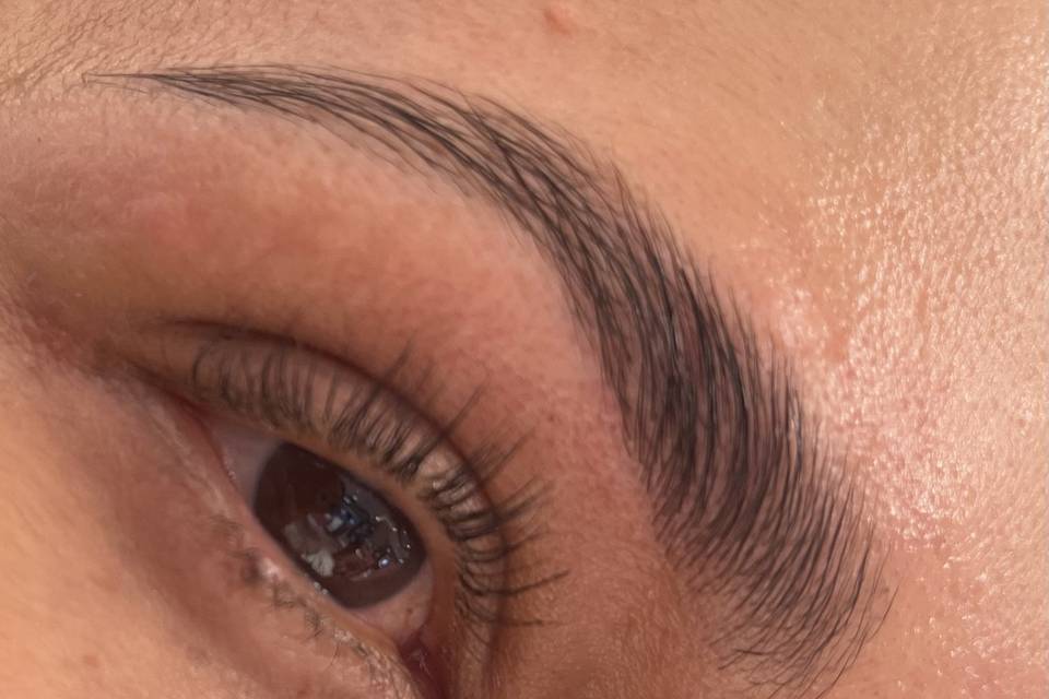 Laura Zaragoza Brow Concierge