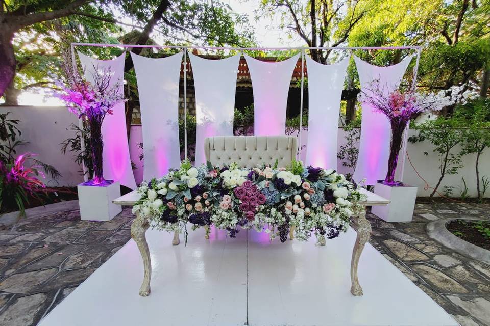 Mesa de novios - jardín