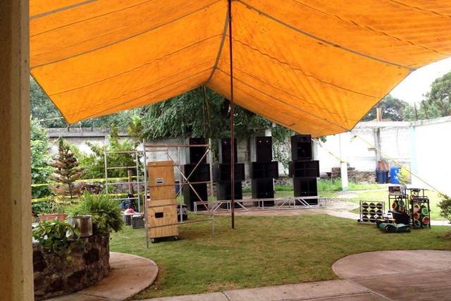 Rockafuente Salón Jardín
