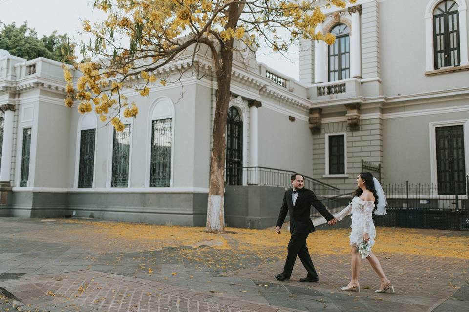 Ale y Rodrigo save the date