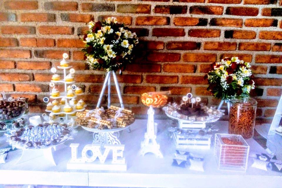 Flores candy bar