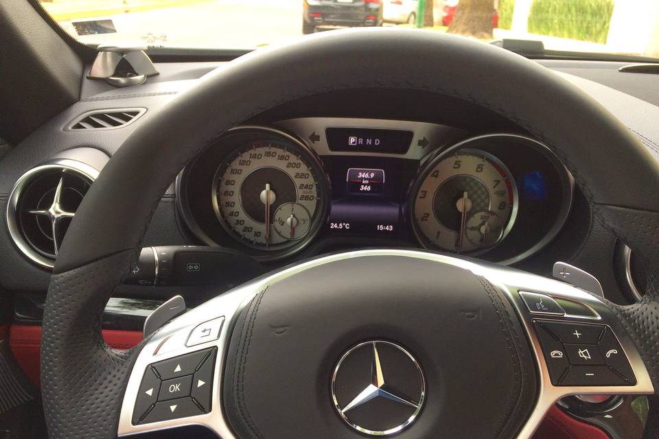 Mercedes SL 500 Interior 3
