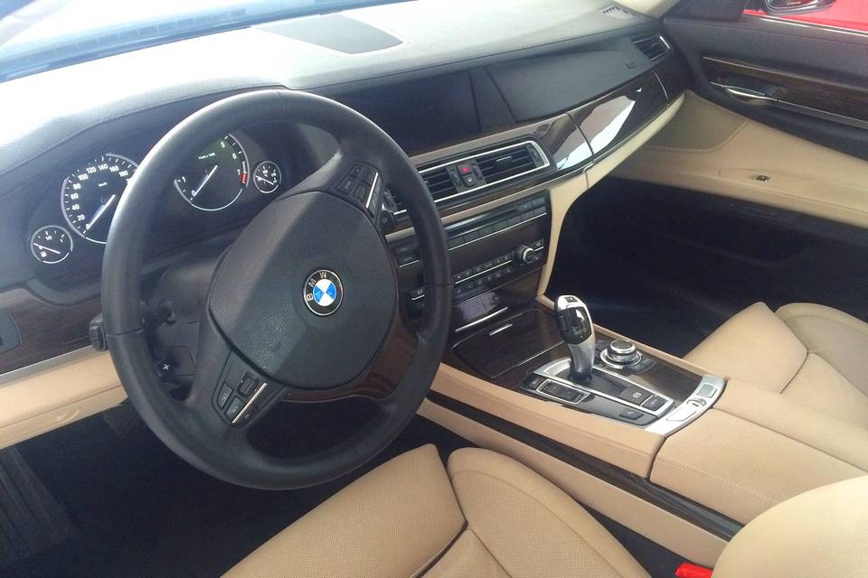 BMW Serie 7 Interior 6