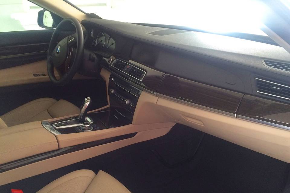 BMW Serie 7 Interior 2