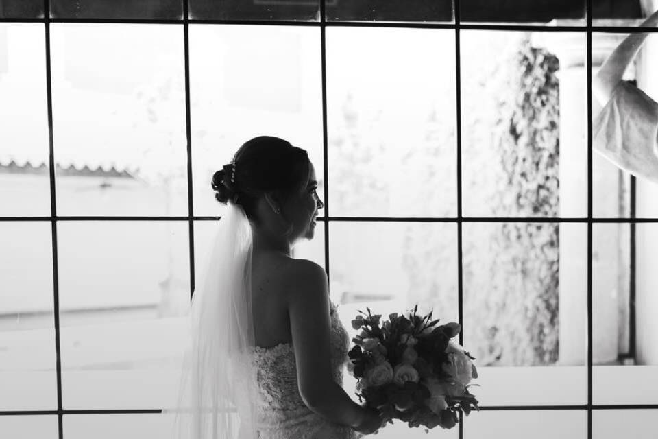 Vestido de novia con pedreria