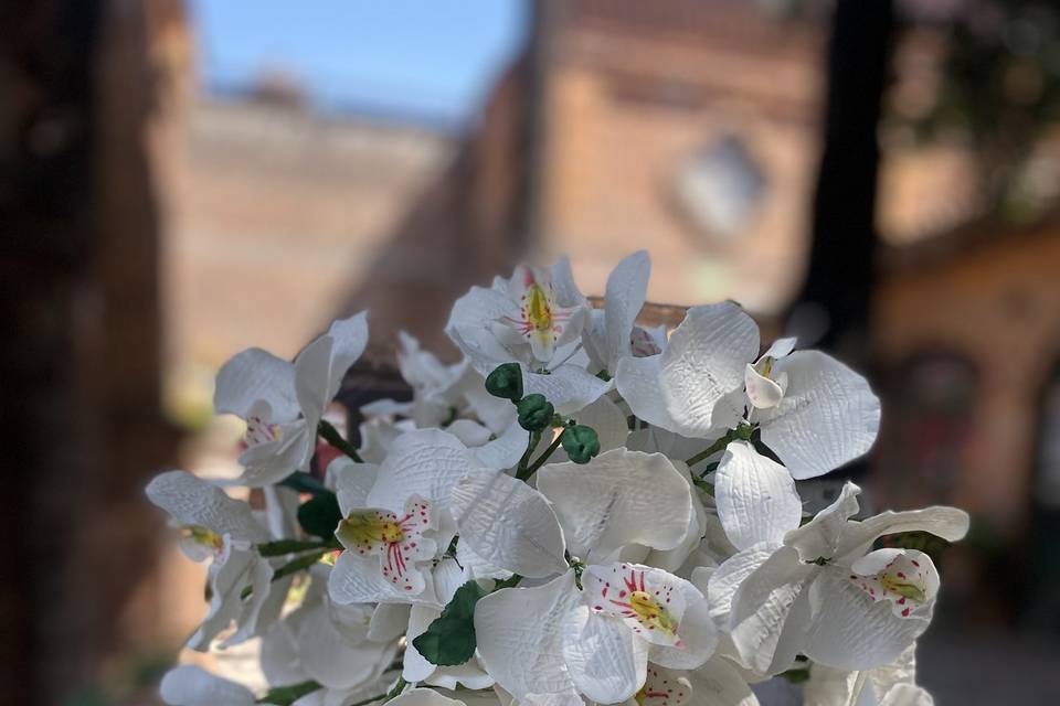 Orquídeas y rosas azúcar