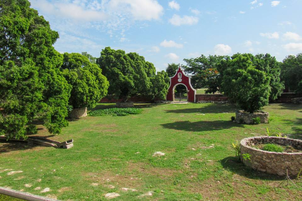 Espaci{o Jardin entrada