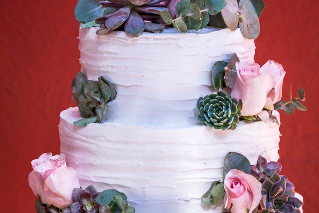 Pastel drapeado soho cake