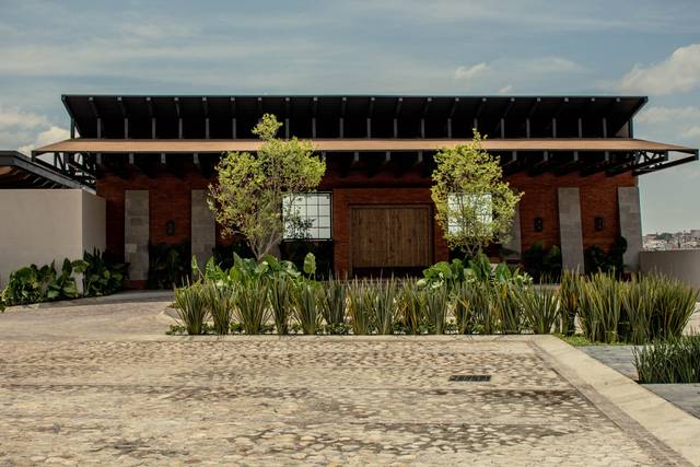Fachada recinto