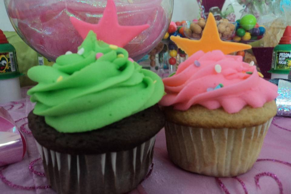 Cup cakes estrella en fondant