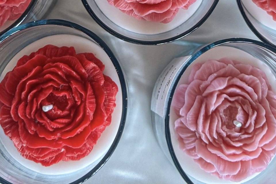 Vaso de cristal con clavel
