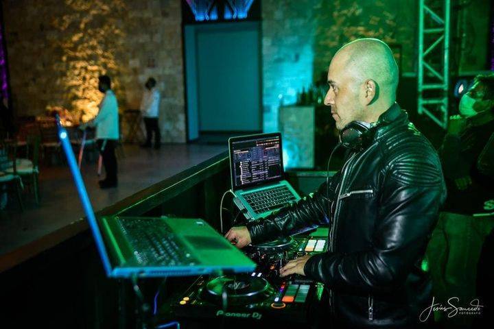 César Arenzana DJ