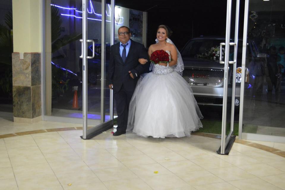 Boda en golden palm