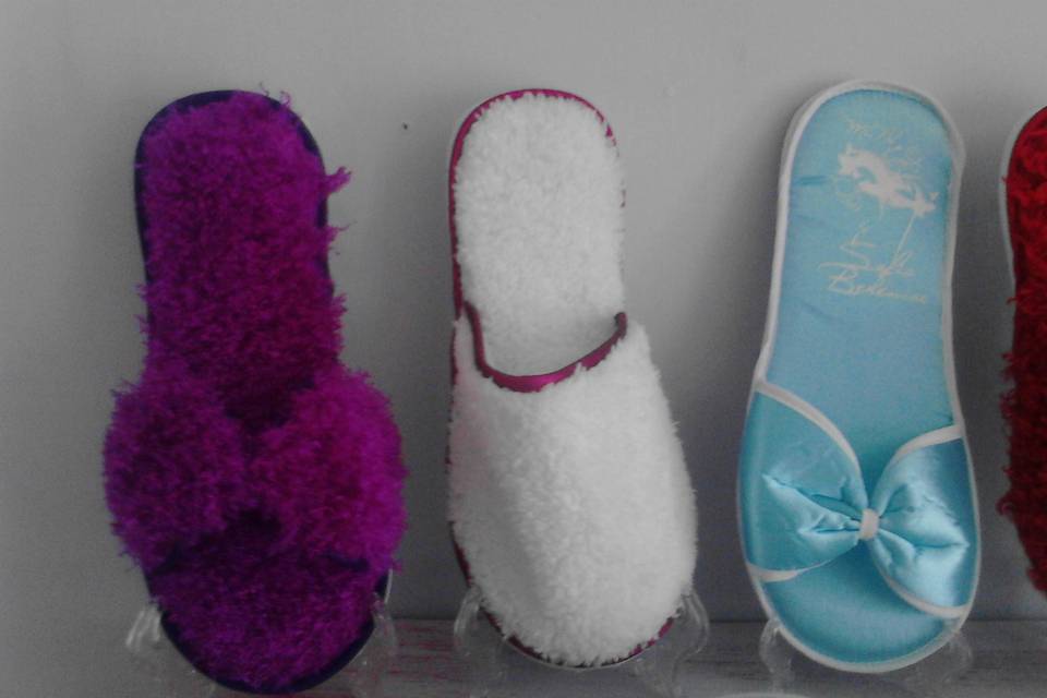 Pantufla peluche y satin