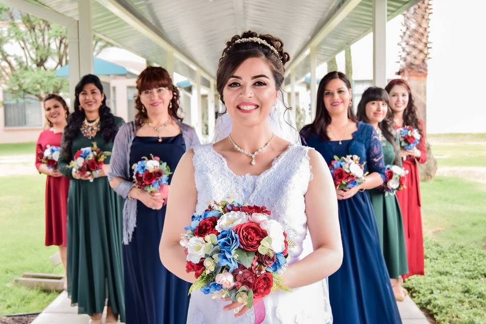 La novia y sus damas
