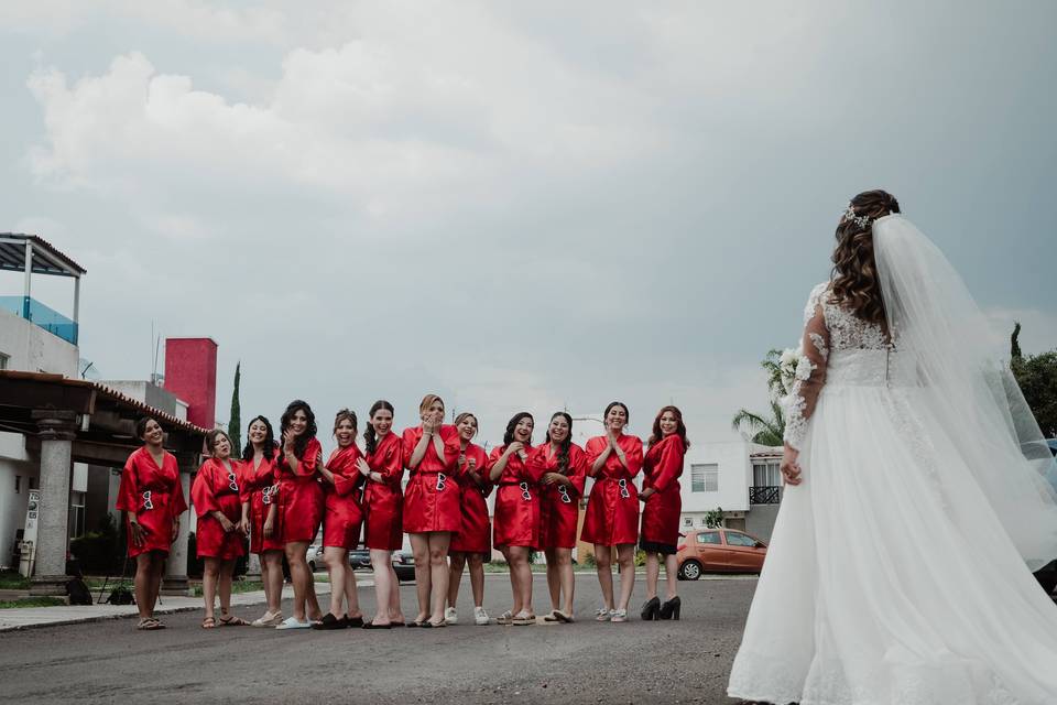First look | Bridesmaids