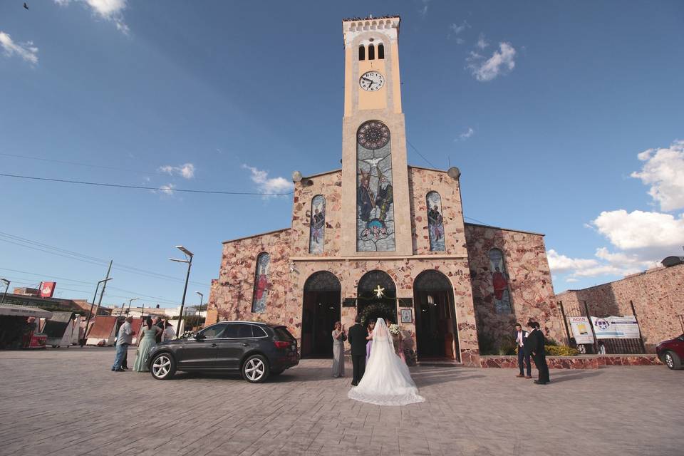 Iglesia en Pedro Escobedo