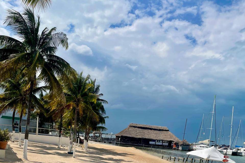 Ocean View Cancun Arenas