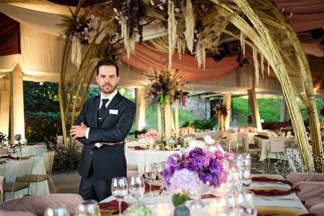 Details of the dream wedding