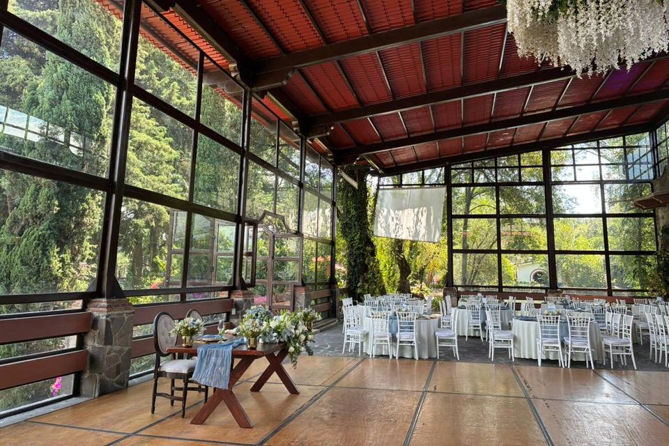 Boda con manteleria azul