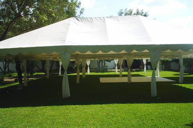 Toldos para boda en jardín
