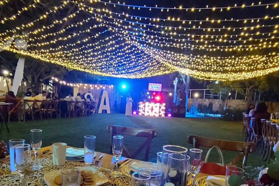 Boda de noche, cielo de luces