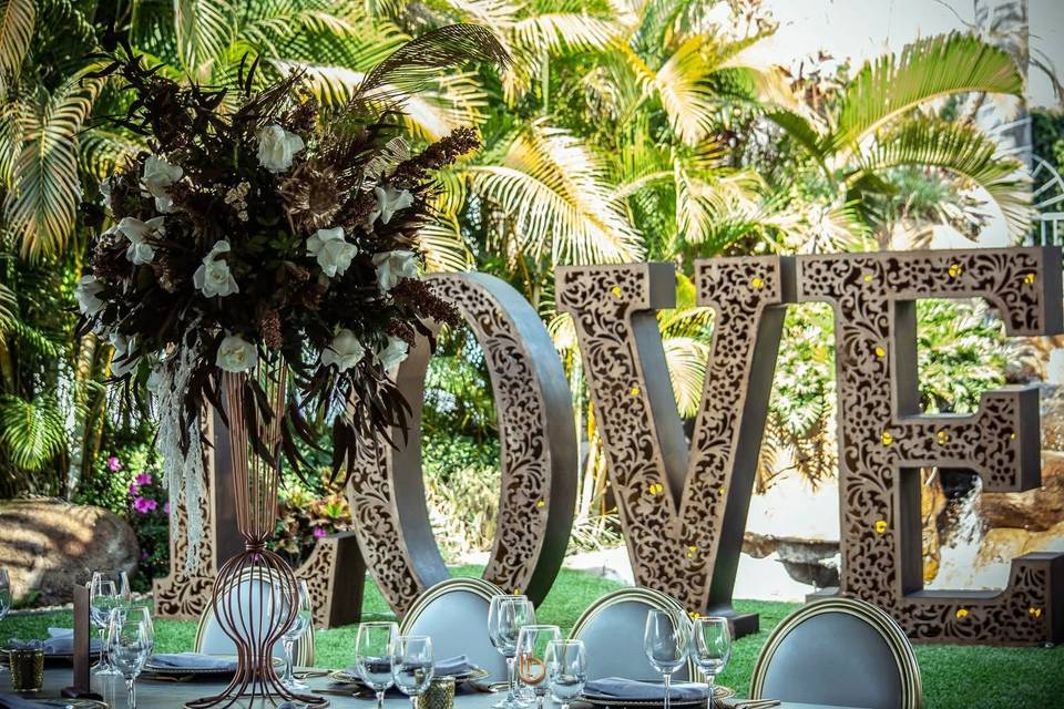 Letras gigantes decorativas