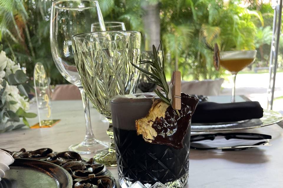 Jardín con alberca para fiestas