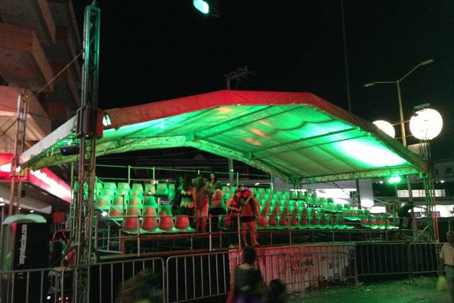 Carpa iluminada