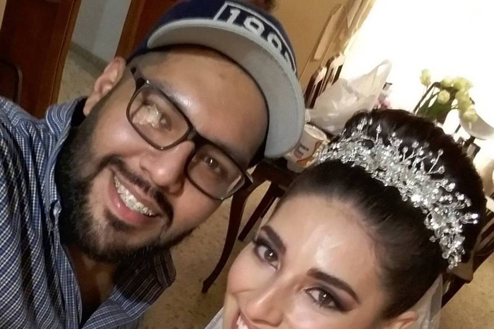 Con una de las novias