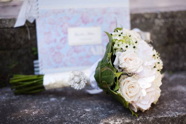 Personalizan la boda.