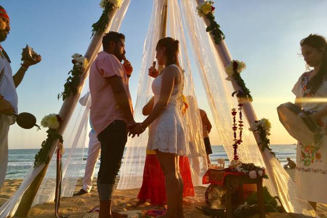 Boda simbólica
