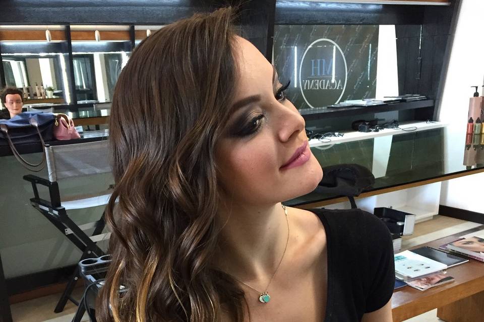 Ondas y maquillaje