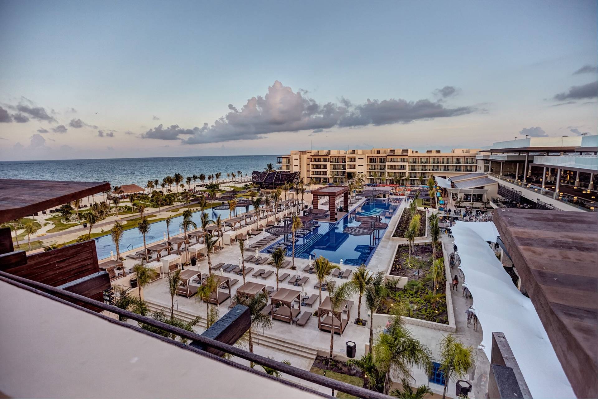 tipping at royalton riviera cancun