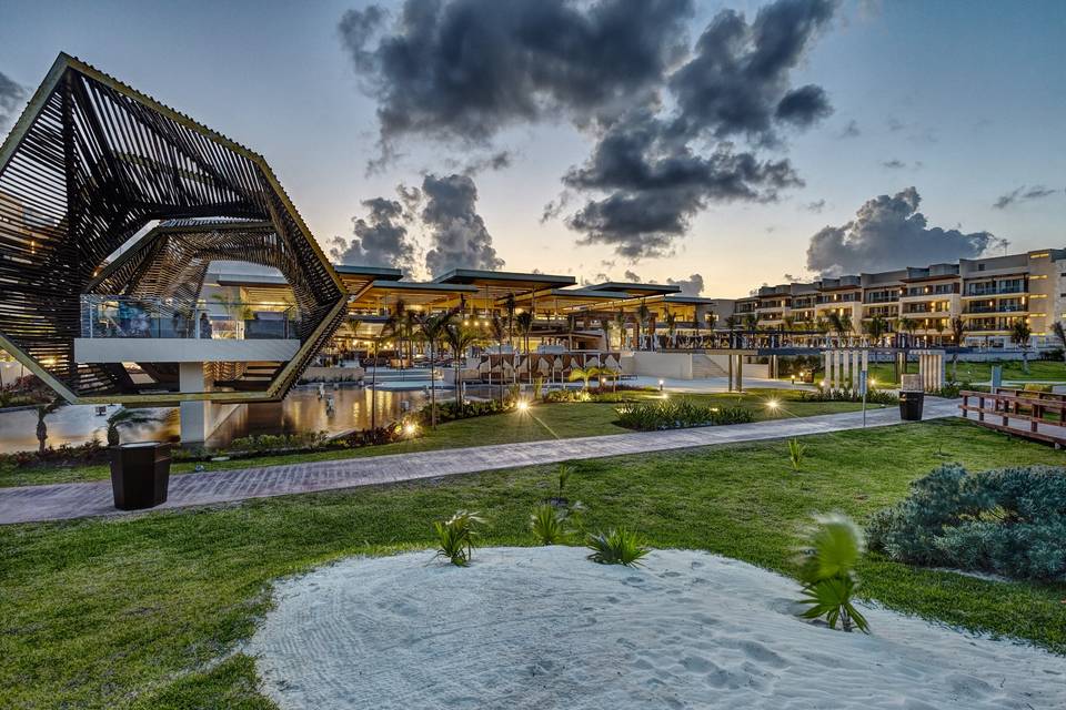 Royalton Riviera Cancun Resort & Spa