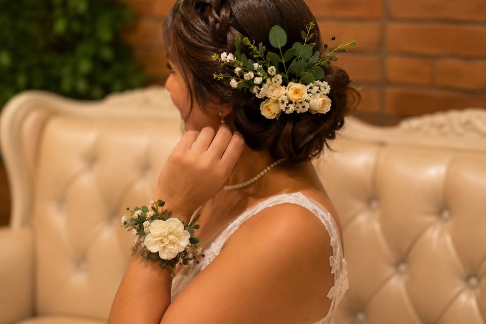 Peinado con flores