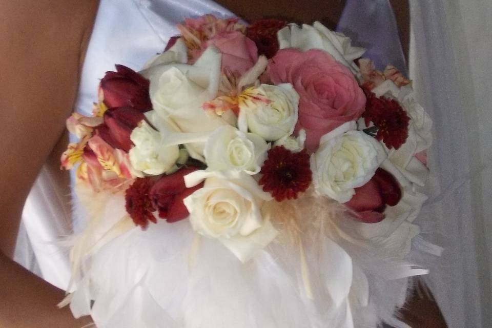 Bouquet con plumas