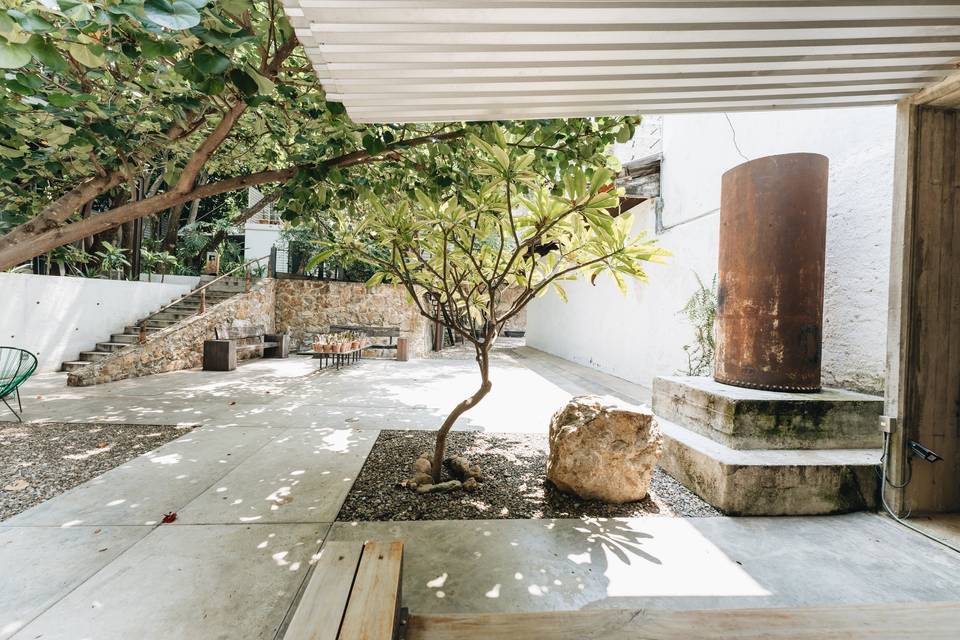Patio Lateral