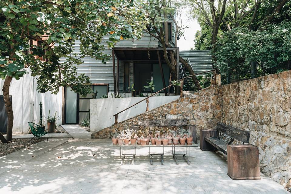 Patio Lateral