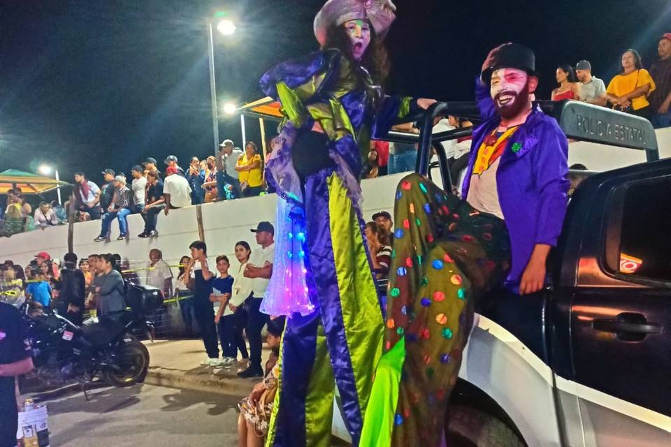 Desfile Tuxpan Licoreria