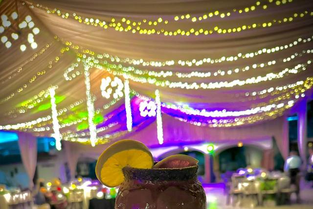 Cantarito con naranja