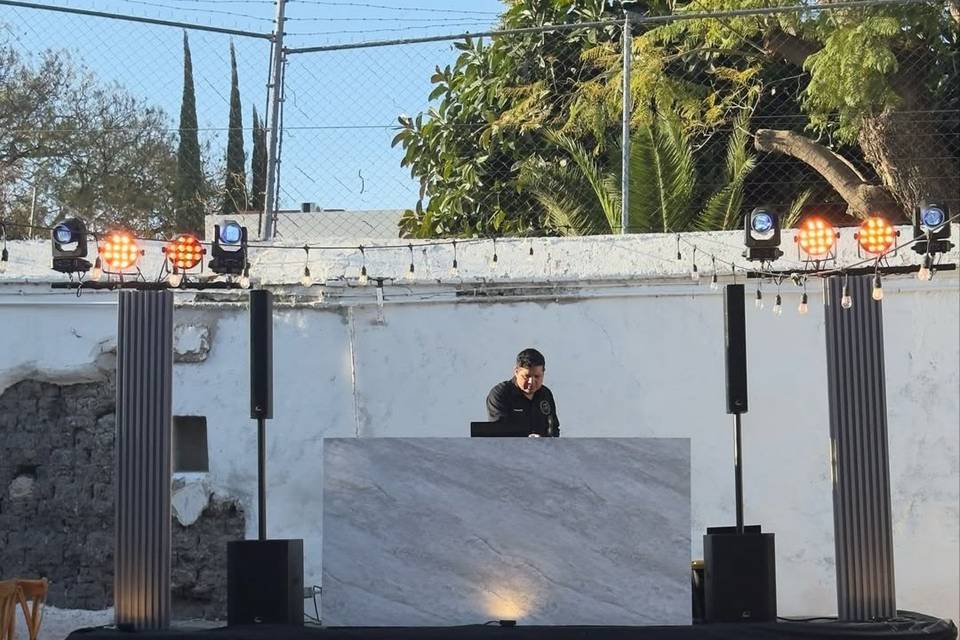DJ Profeccional